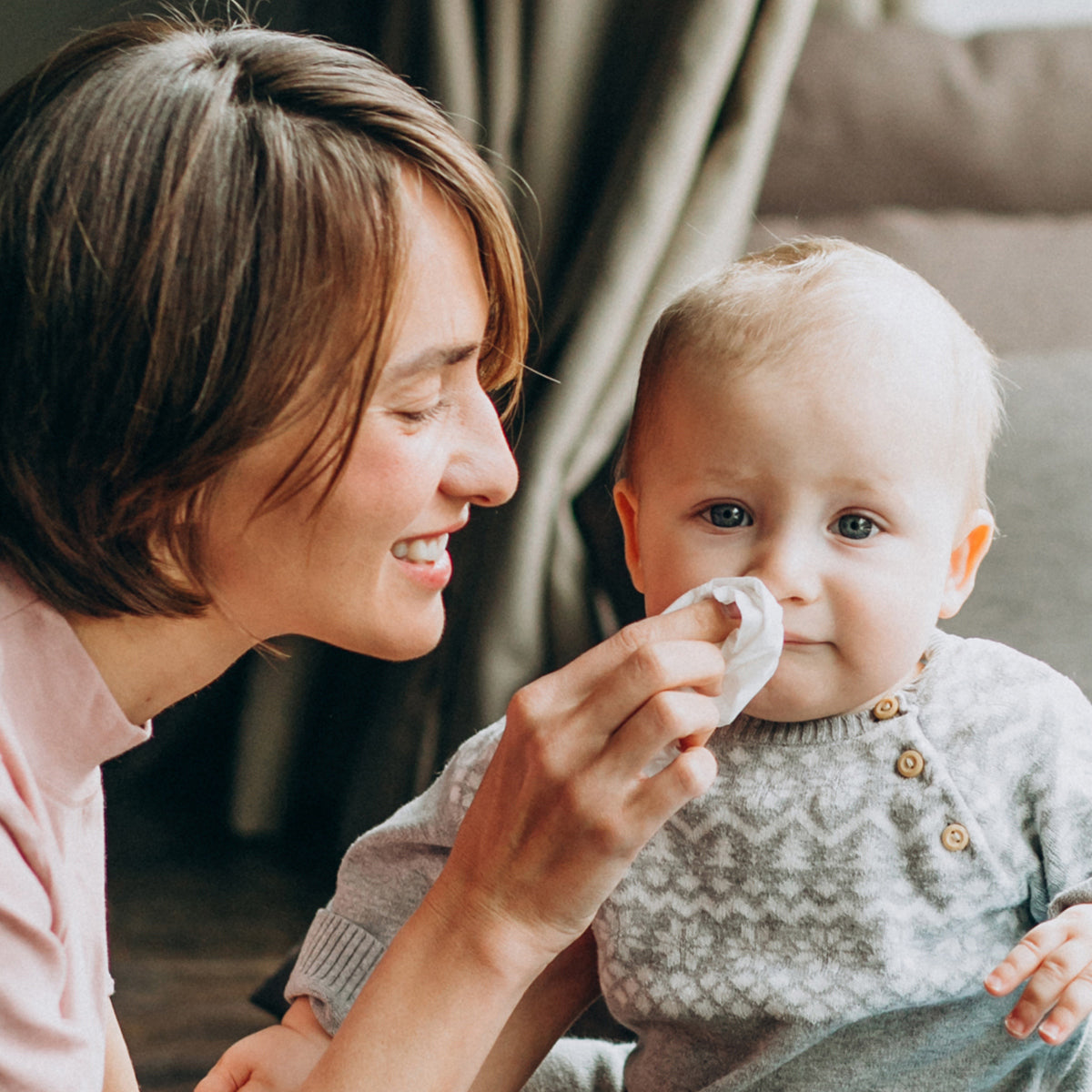 240un Lenço Umedecido Baby Softly Com Vitaminas A e C, Aloe Vera e Camomila